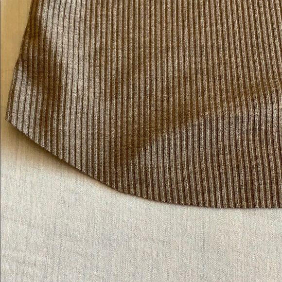 VS PINK Embroidered Grey Cropped Tank - Picture 4 of 7